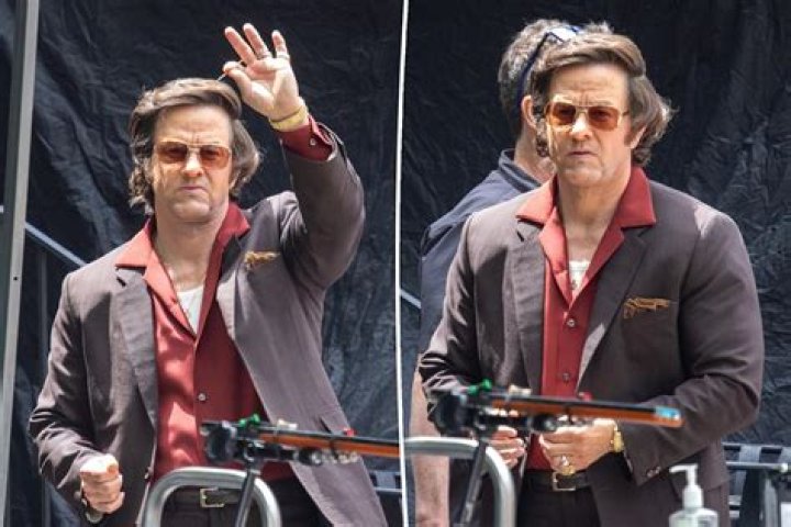 Ben Affleck Looks Nearly Unrecognizable As He Hugs George Clooney On Set Of New Movie