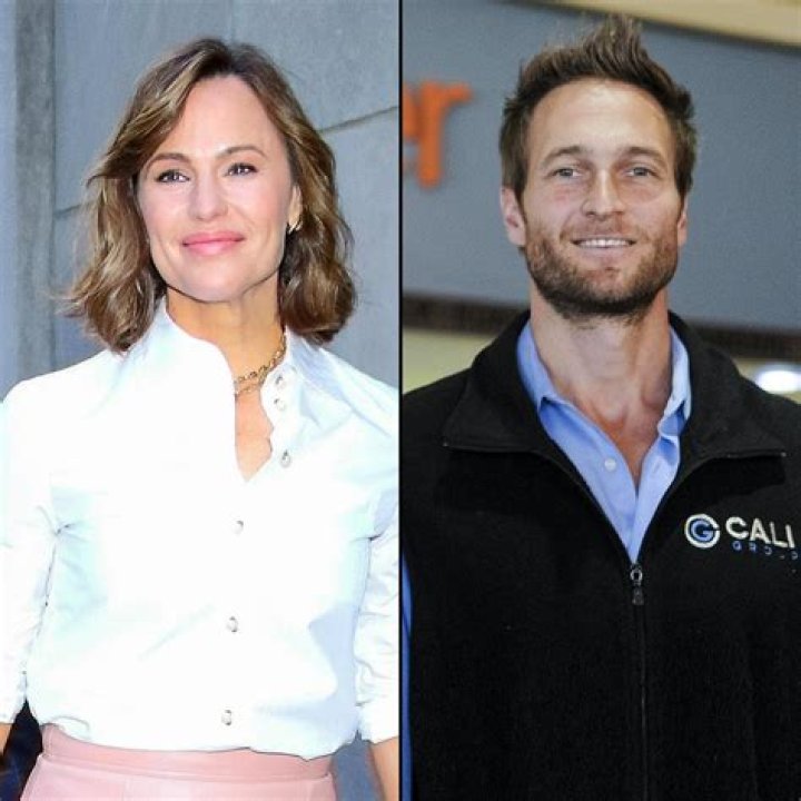 Ben Affleck’s Feelings on Jennifer Garner’s Boyfriend John Miller – Hollywood Life