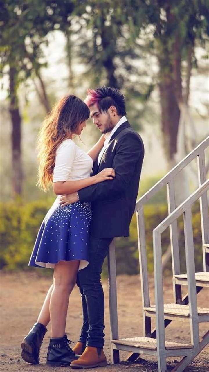 Best Couple Pics – Hollywood Life
