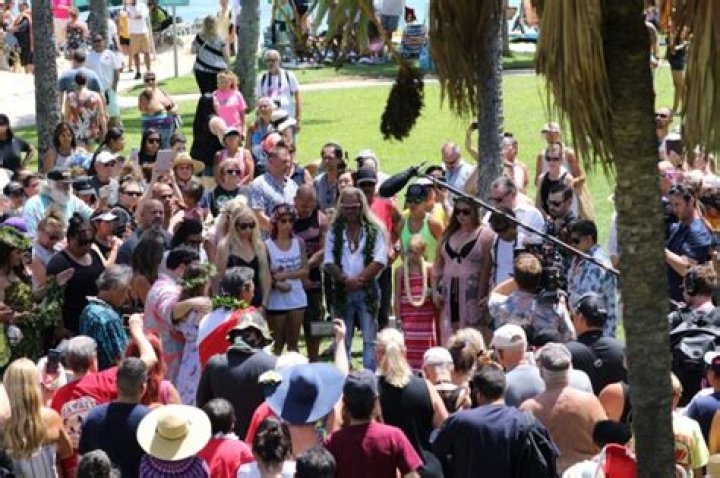 Beth Chapman Memorial Service In Hawaii — Photos From The Funeral – Hollywood Life