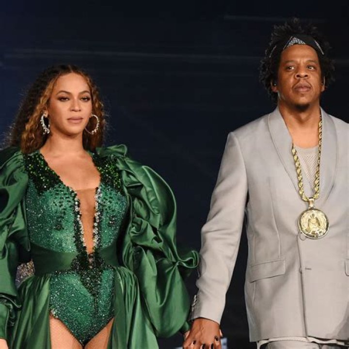 Beyonce & Jay Z Go On Awkward Date — Marriage Troubles Already?