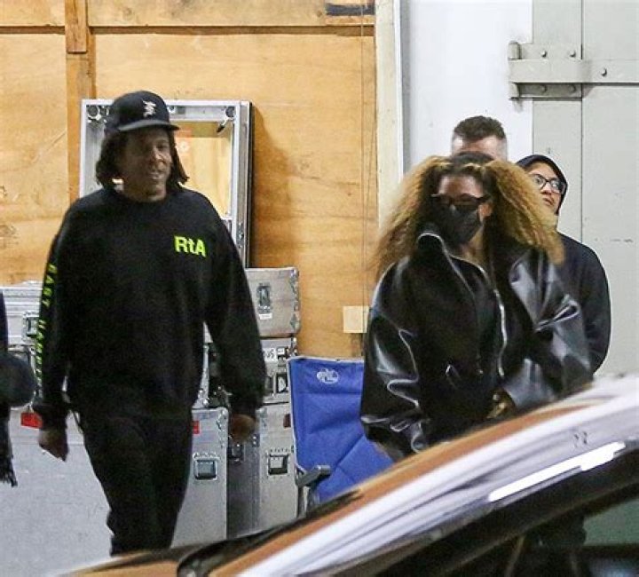Beyonce, Jay-Z Leave Hollywood Bowl After Dave Chappelle Attack: Photos – Hollywood Life
