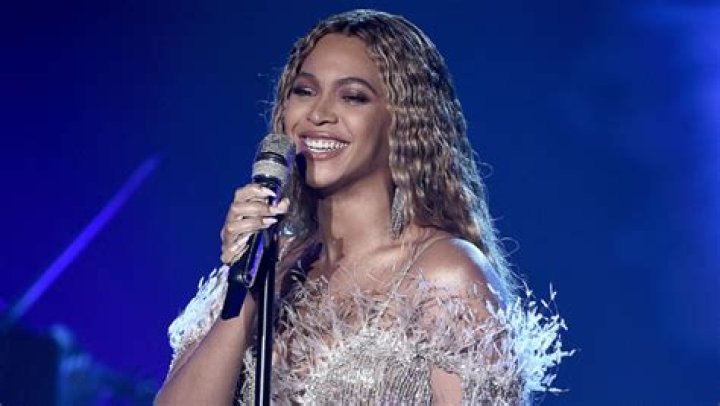 Beyonce Leaves Jay Z At Restaurant — Storms Out After Solange Knowles Fight? – Hollywood Life