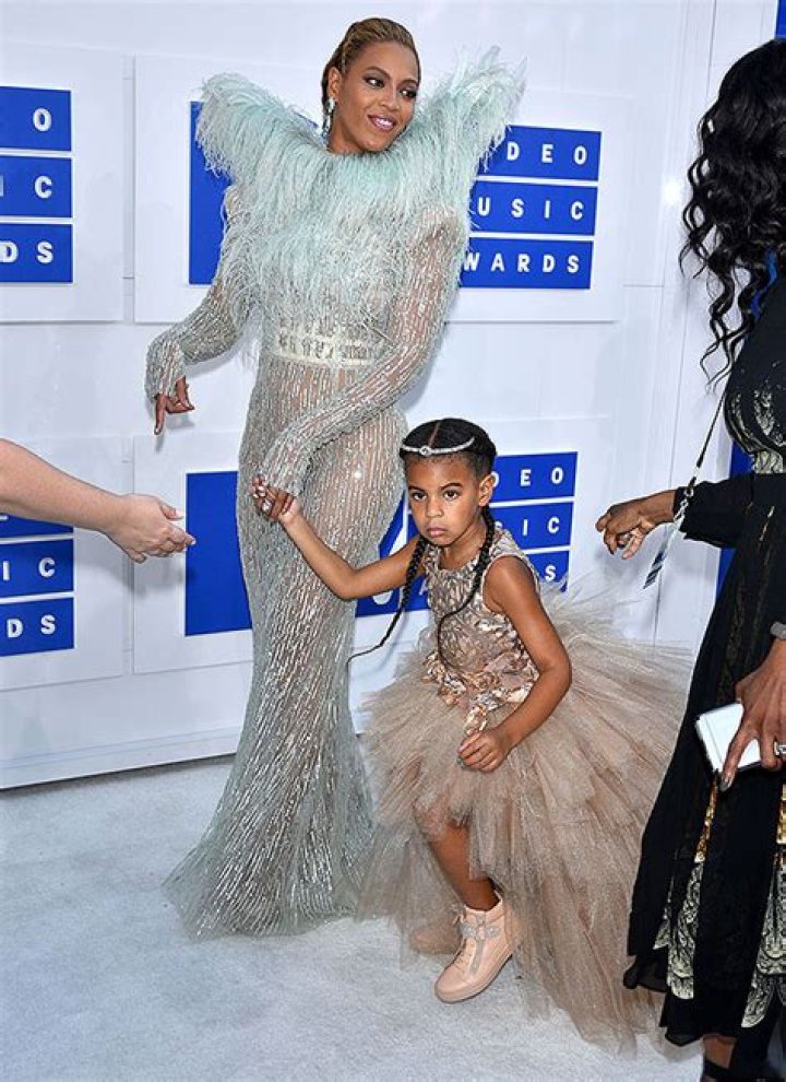Beyoncé Looks Like Daughter Blue Ivy’s Twin In Adorable Throwback Pic Shared By Tina Knowles