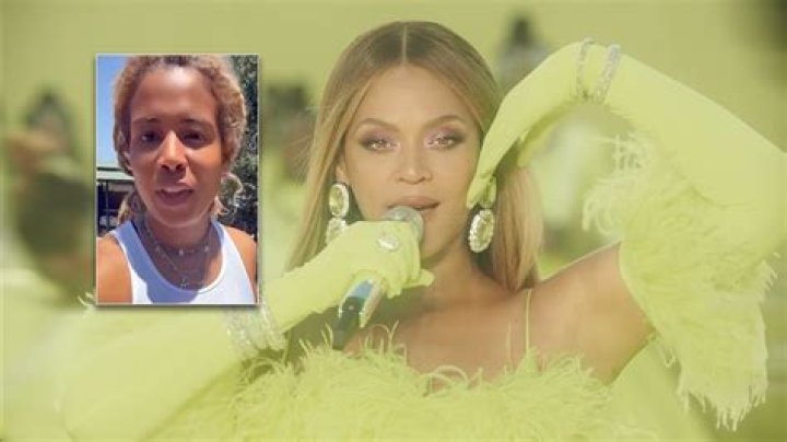 Beyonce Removes Profile Pictures On Social Media & Fans Are Convinced An Album Is Coming