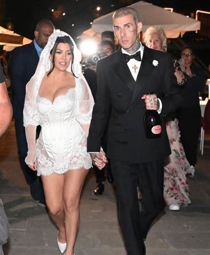 Beyonce Reportedly Arrives In Portofino Before Kourtney Kardashian & Travis Barker’s Wedding