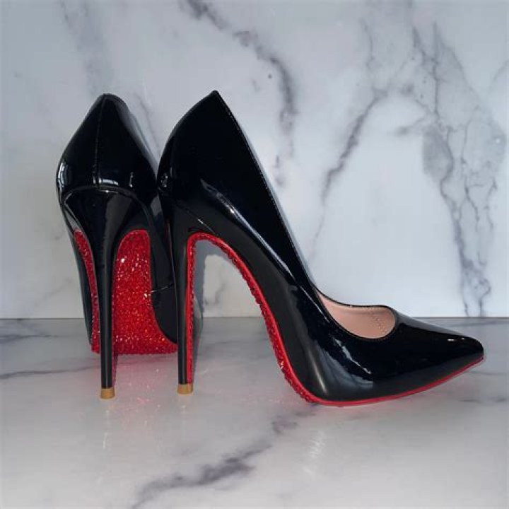 Beyoncé Rocks Red High Heels On Romantic Valentine’s Day Date With Jay-Z