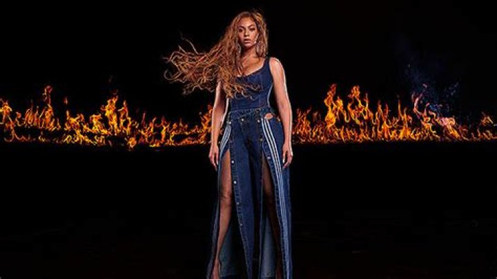 Beyonce Rocks Sheer Dress Showing Off Lingerie In New Photos – Hollywood Life