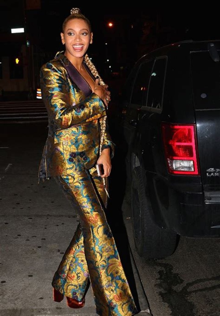 Beyonce’s Wardrobe Malfunction: Suffers Nip Slip During Night Out In NYC — Pic