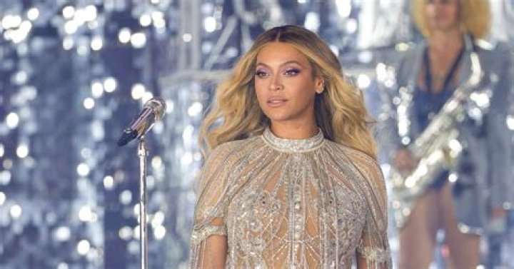 Beyonce Uses This Setting Spray On The Renaissance Tour – Hollywood Life