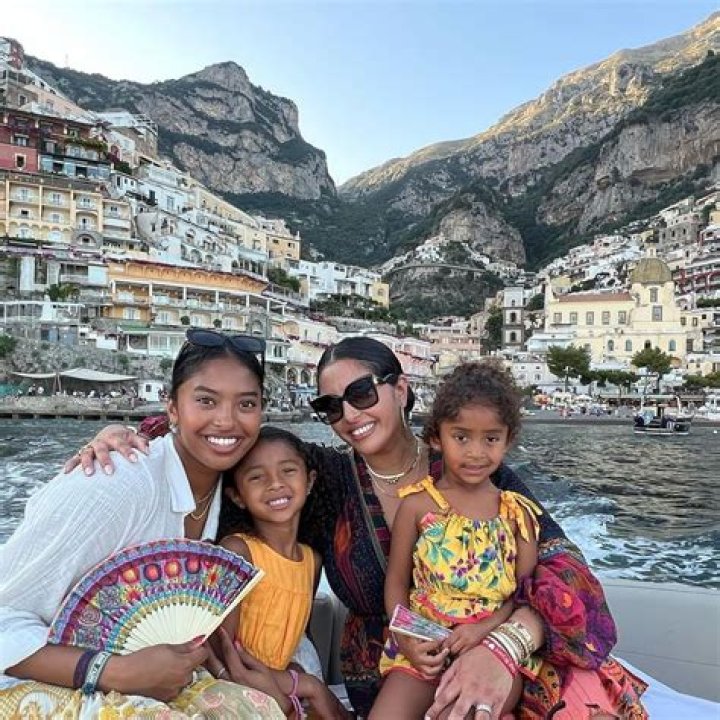 Bianka Bryant, 4, Is ‘Pure Joy’ On Exciting Sea World Adventure With Mom Vanessa & Sister Capri, 23 Mos.