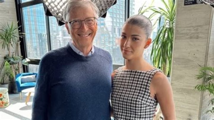 Bill Gates’ Daughter Phoebe, age, Blasts Potential Overturn Of Roe v. Wade In Bikini: ‘My Body, My Choice’