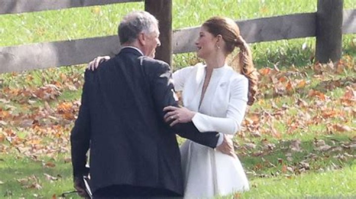 Bill Gates Still Wears Wedding Ring Despite Divorce Filing In New Pic – Hollywood Life