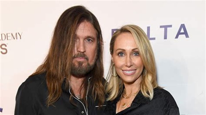 Billy Ray Cyrus & Tish Cyrus’ Relationship Timeline: From Starting a Big Family to Their Divorce