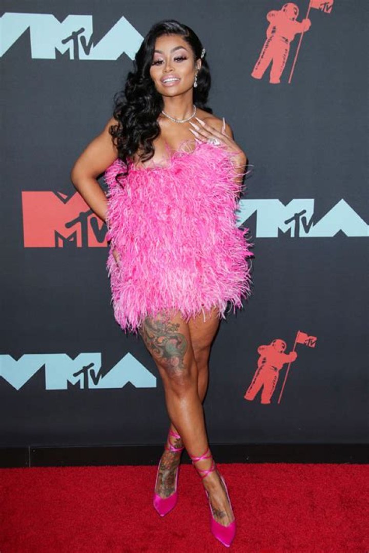 Blac Chyna Copies Kylie Jenner’s Pink Birthday Dress At VMAs 2019 – Hollywood Life