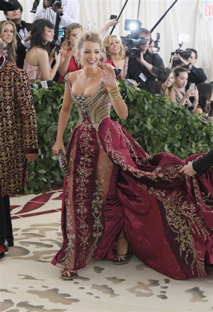 Blake Lively, Zendaya & More Best Dressed Celebrities Of The Week – Pics