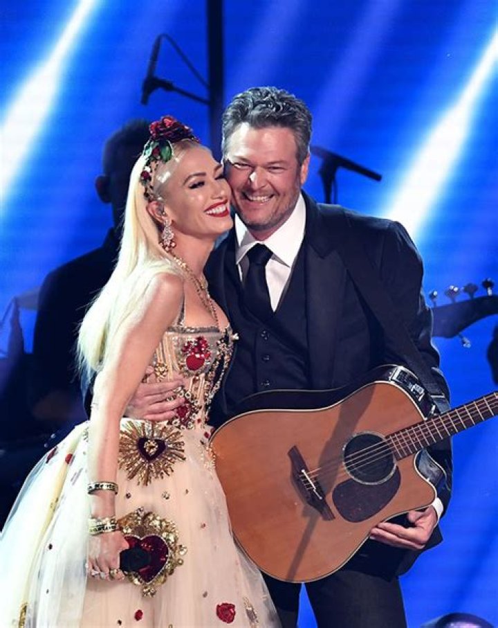 Blake Shelton & Gwen Stefani’s Holiday Plans Revealed – Hollywood Life