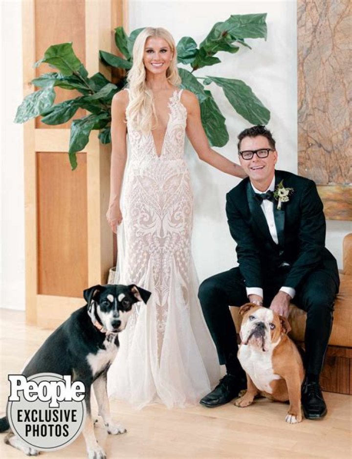 Bobby Bones & Caitlin Parker Married – See Wedding Dress Photos – Hollywood Life