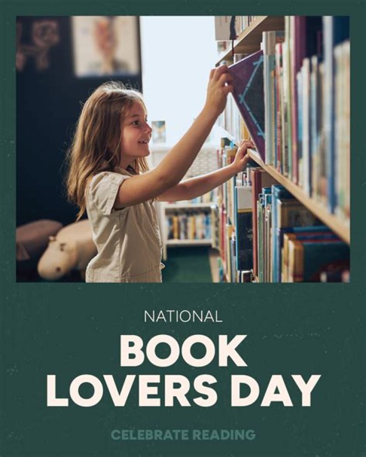 Book Lovers Day: Chrissy Teigen, Bella Hadid & More Stars Posing With Novels, Cookbooks & More