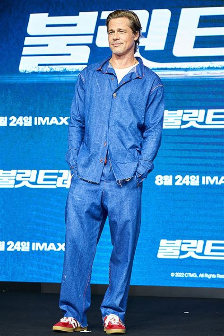 Brad Pitt’s South Korea Premiere Of ‘Bullet Train’ Outfits: Photos – Hollywood Life