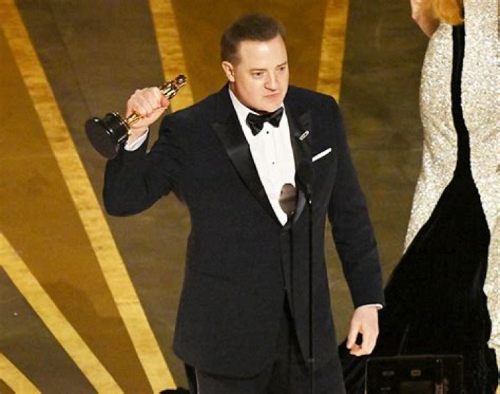 Brendan Fraser Wins Oscar For ‘The Whale’, Plus Past Winners – Hollywood Life