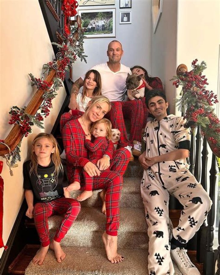 Brian Austin Green & Sharna Burgess Head To Dinner With His Kids After He Finalizes Divorce