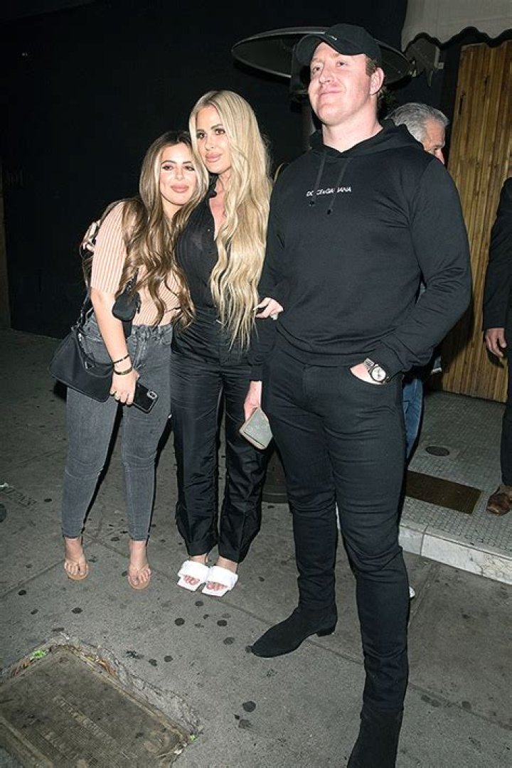 Brielle Biermann Unfollows Kroy On Instagram Amid Kim Zolciak Divorce – Hollywood Life