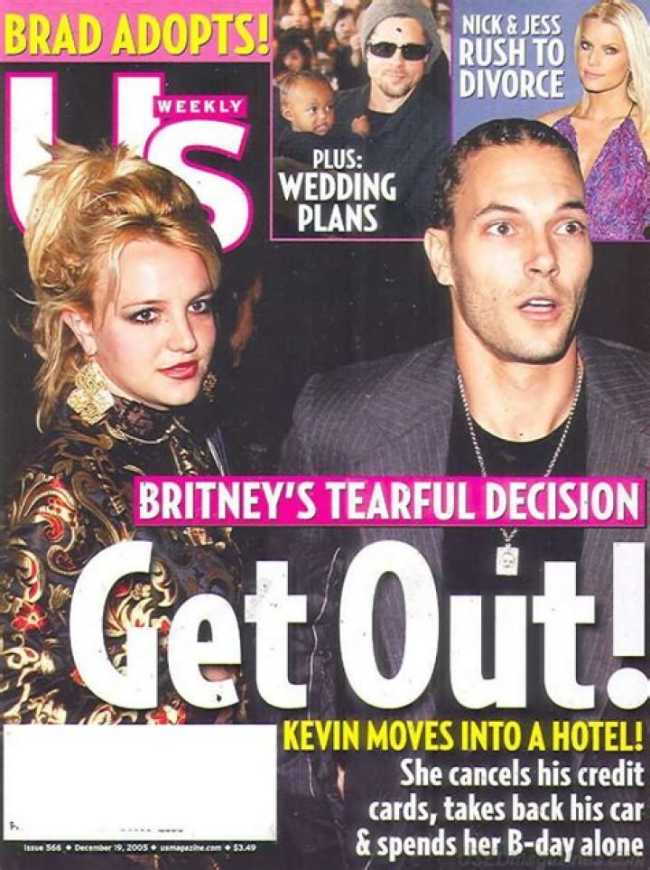 Britney Spears Covers Herself With Only Flower Emojis Celebrating Dad’s Removal From Conservatorship