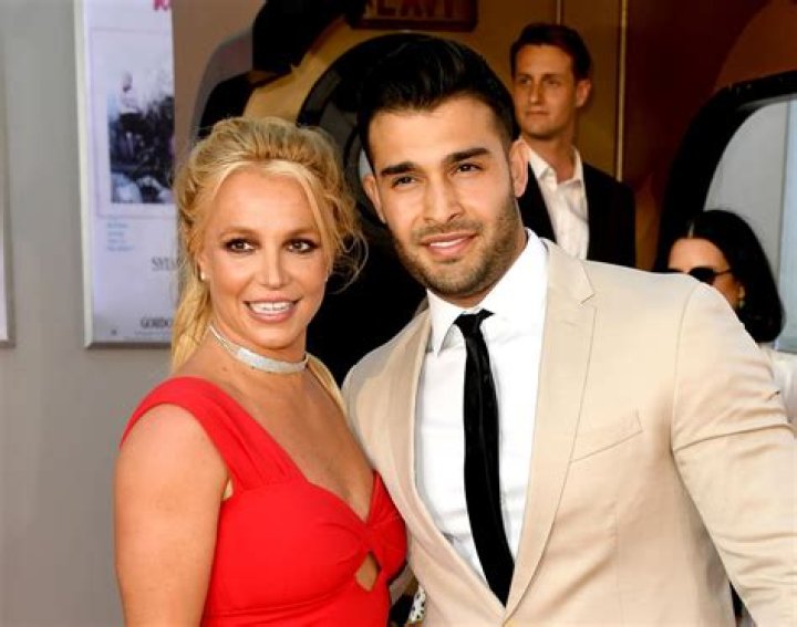 Britney Spears’ Ex-Husband Jason Alexander Claims They Texted As He Disses Her Romance With Sam Asghari