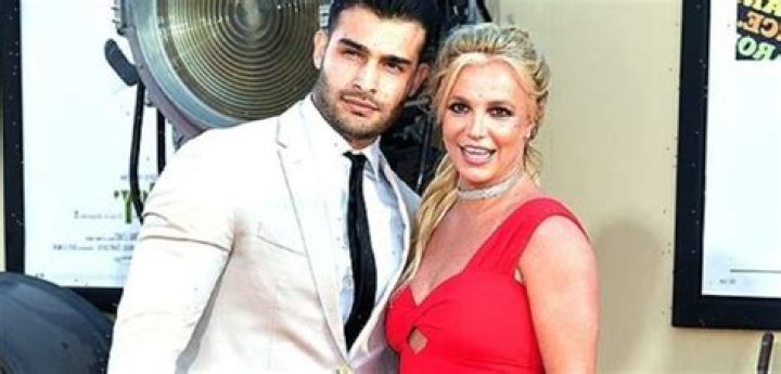 Britney Spears Frolics On The Beach In Hawaii In A Red Bikini After Working Out With Sam Asghari
