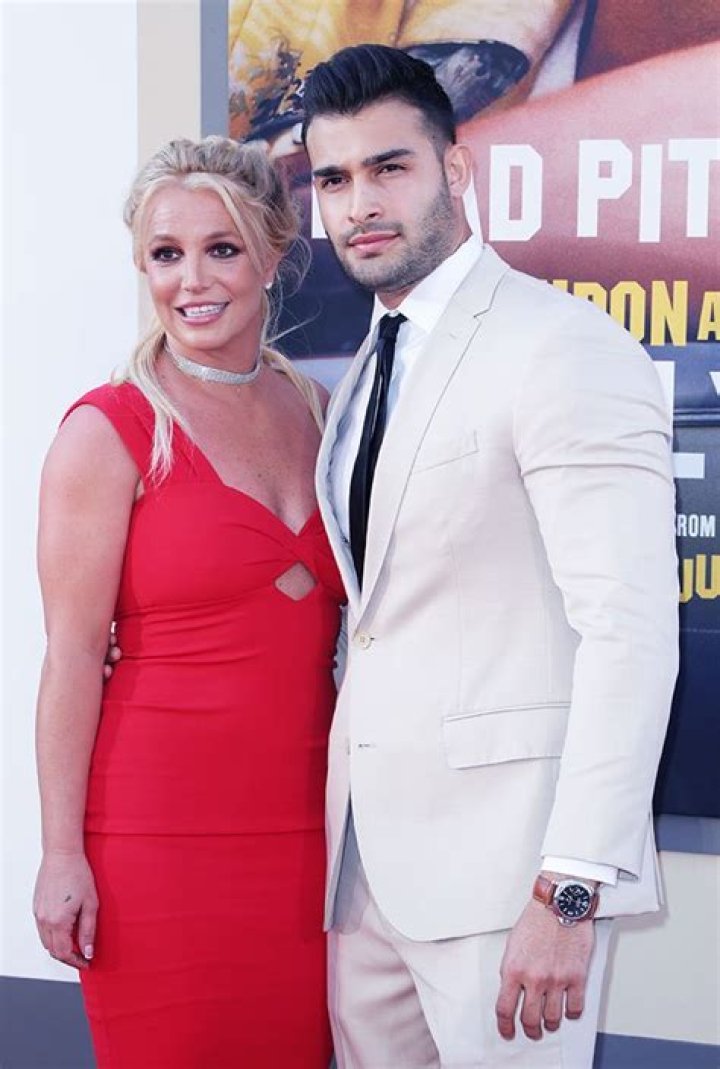 Britney Spears Rocks Shorts On Hike With Sam Asghari Amidst Conservatorship Drama — Photos