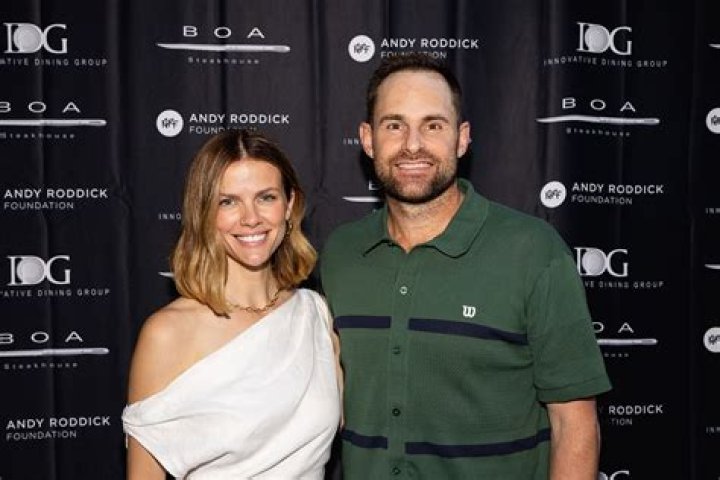 Brooklyn Decker & Andy Roddick — PICS
