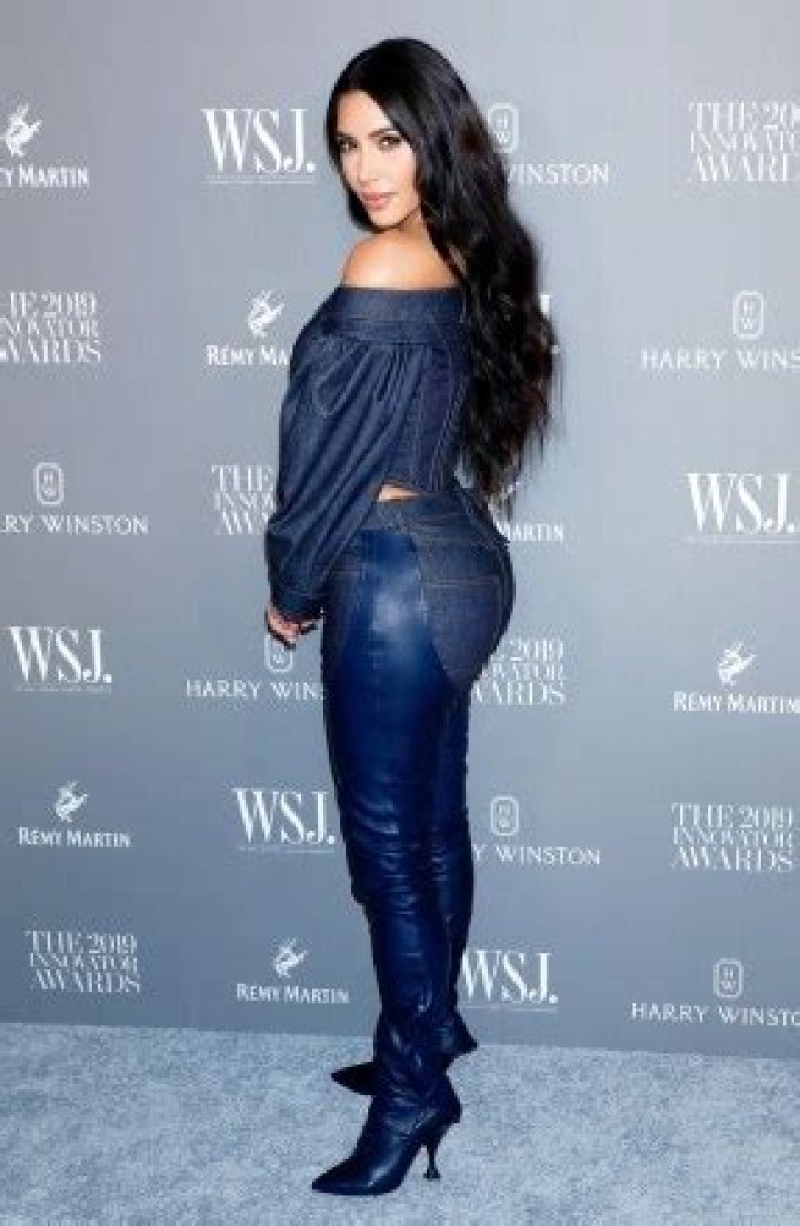 Butt Reduction IN 2018? Reportedly Considering It – Hollywood Life