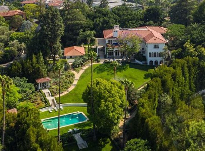 Buys $25 Million Cecil B. DeMille Mansion – Hollywood Life