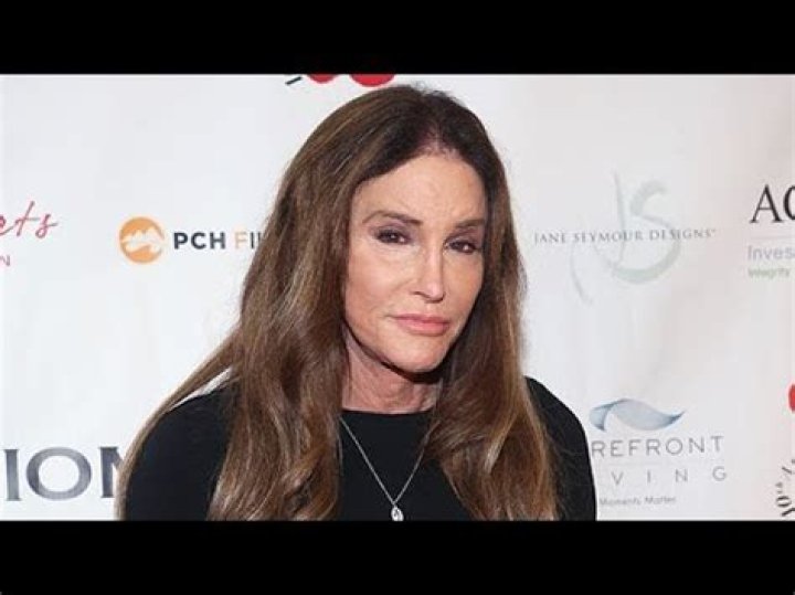 Caitlyn Jenner Reveals 19th Grandkid Is Coming & Fans Wonder Who’s Pregnant
