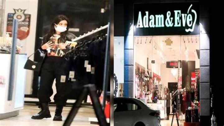 Camila Cabello Visits LA Sex Shop Amid Shawn Mendes Reconciliation Rumors — Photo