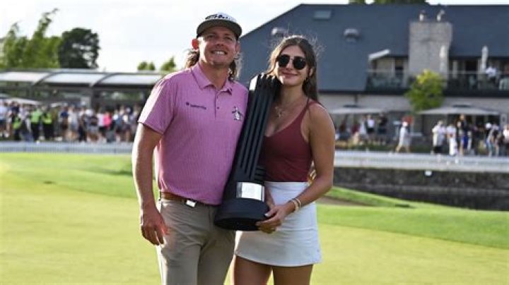 Camilo Villegas: 5 Things To Know About Golfer Whose Daughter, 22 Mos., Died Of Cancer