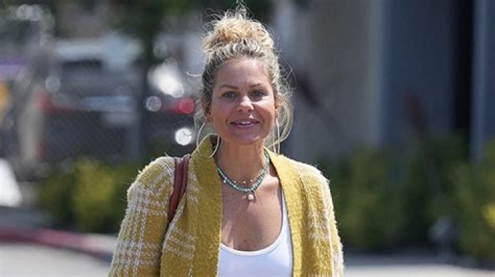 Candace Cameron Bure Wears Daisy Dukes After JoJo Siwa Apology: Photos – Hollywood Life