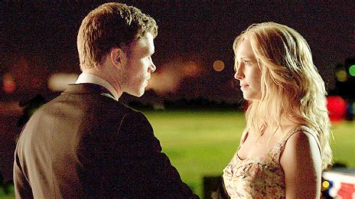 Candice & Joseph On ‘Originals’ Set – Hollywood Life