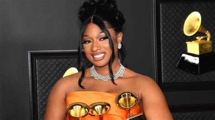 Cardi B & Megan Thee Stallion React To Snakes In ‘WAP’ BTS Video – Hollywood Life