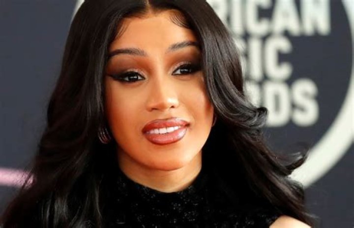 Cardi B Talks Offset Cheating In New ‘Vogue’ Interview – Hollywood Life
