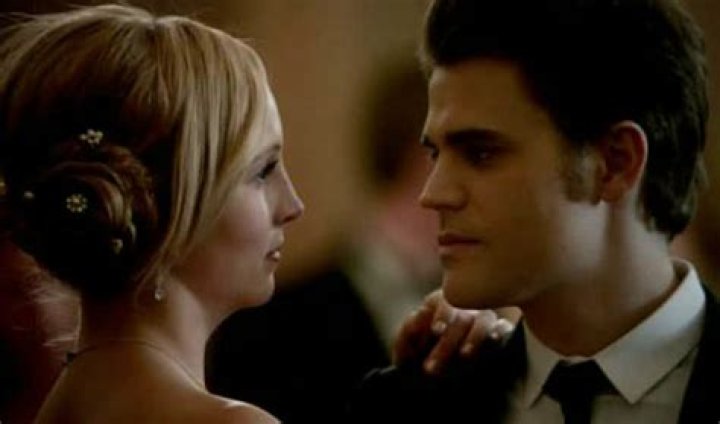Caroline & Stefan Dating? Season 6 Spoilers – Hollywood Life