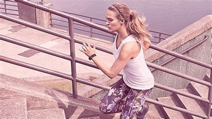 Carrie Underwood’s Workout Secrets & Diet Tips – Hollywood Life