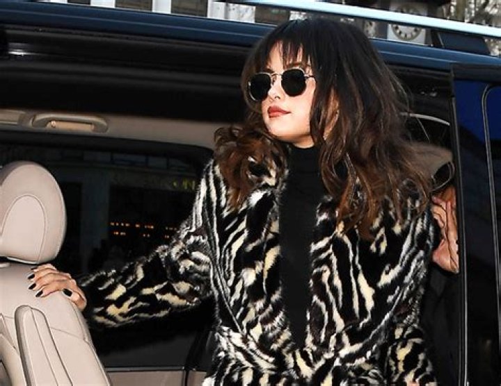 Celeb Manicurist Lucy Tucker Reveals The Secret To Selena Gomez’s Gorgeous Nails