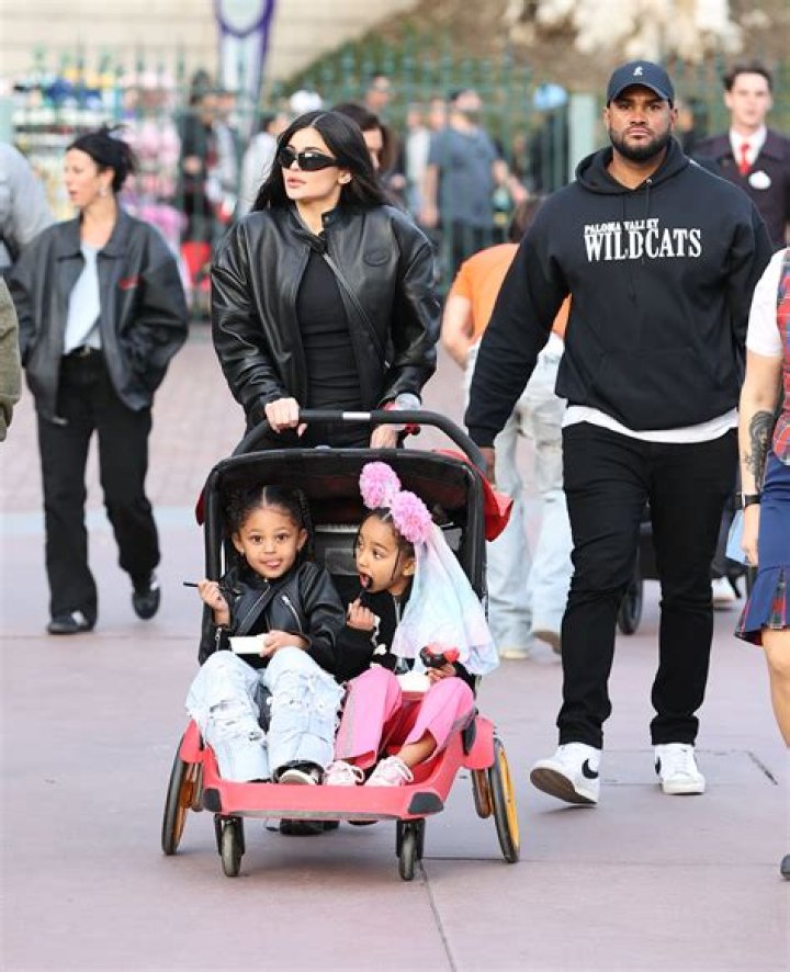 Celeb Moms Bonding With Their Kids In Quarantine: Kylie Jenner With Stormi & More