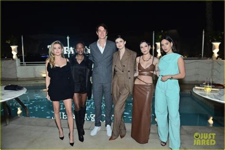Celebrities On Vacation In Summer 2021: Kim Kardashian, Hailey Baldwin & More