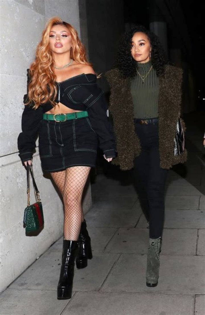 Celebrities Wearing Cropped Jackets: Pics