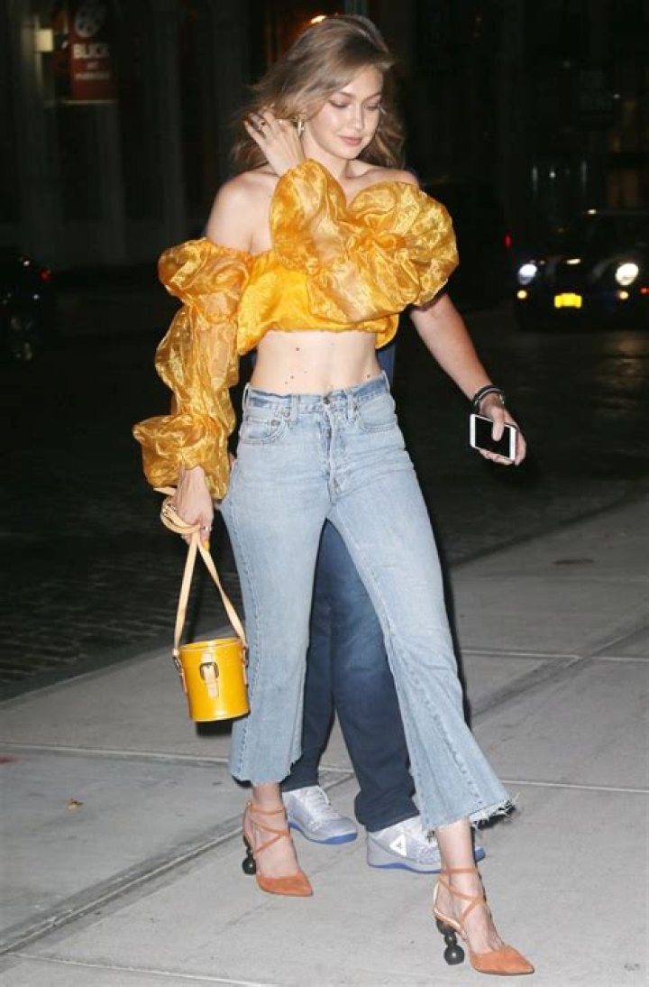 Celebs In Ruffled Crop Tops – Pics