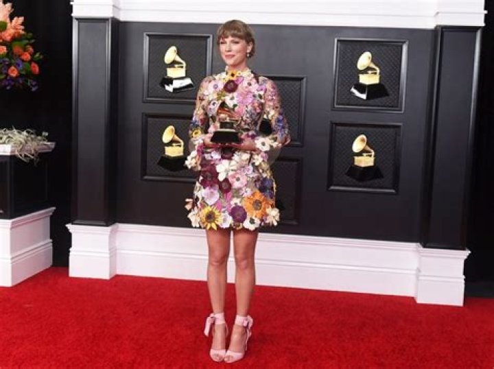 Celebs Wearing Short Dresses At The Grammy Awards: Photos – Hollywood Life