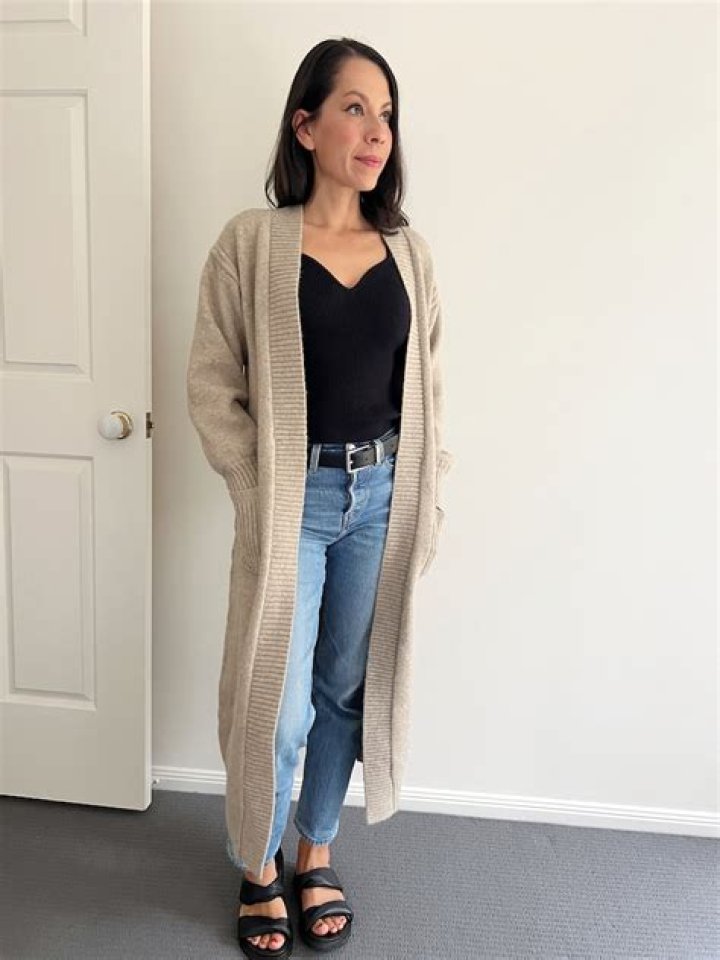 Channel Jenna Dewan With This Long Beige Cardigan That’s 55% Off